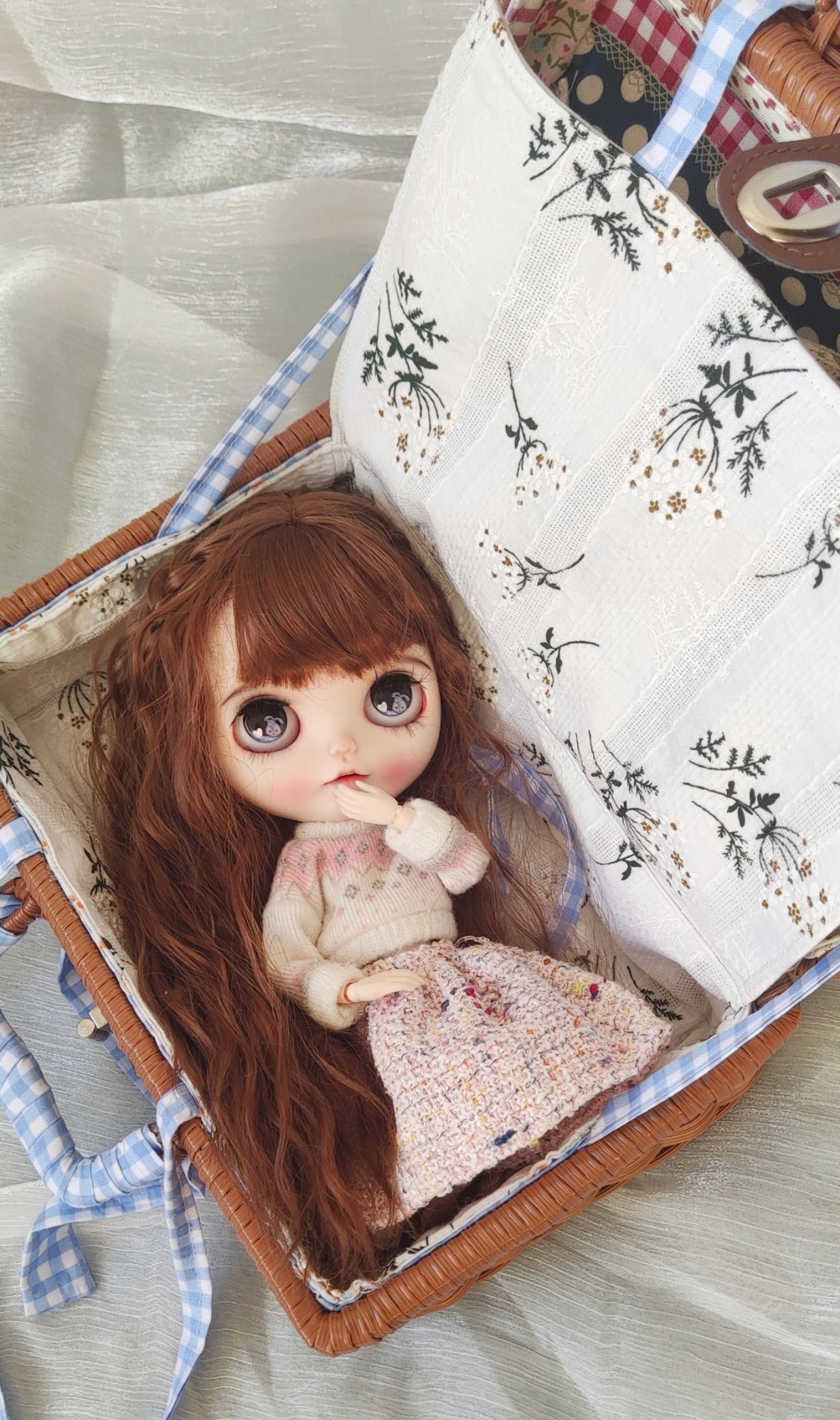 BLYTHE OB 24 BJD DOLL travel bag for 1/6 BJD Blythe Protective SHOWCASE/DISPLAYCASE/CARRYCASE02 26CM*16CM*11CM