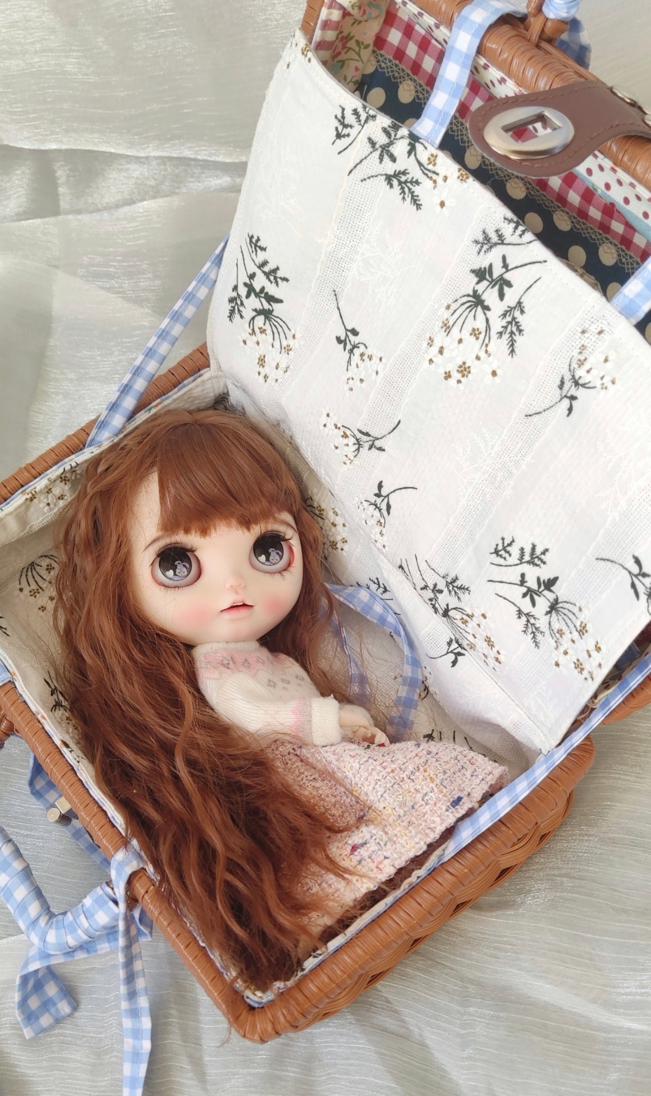 BLYTHE OB 24 BJD DOLL travel bag for 1/6 BJD Blythe Protective SHOWCASE/DISPLAYCASE/CARRYCASE02 26CM*16CM*11CM - 图片 2