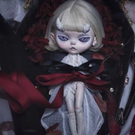 BLYTHE BJD  travel bag for Blythe/OB24/1/6BJDProtective For Doll Handcrafted Handmade SHOWCASE/DISPLAYCASE/CARRYCASE 29CM*19CM*9CM